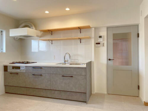 Dining kitchen