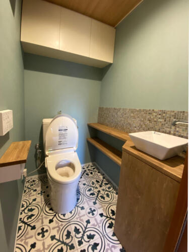 Toilet